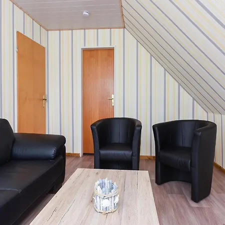 Apartmán Grosse Im Dachgeschoss In *